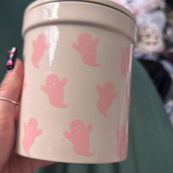 Pink Halloween Ghost Candle Sand & Fog apple spice NEW HTF viral👻👻👻👻 - Picture 2 of 7